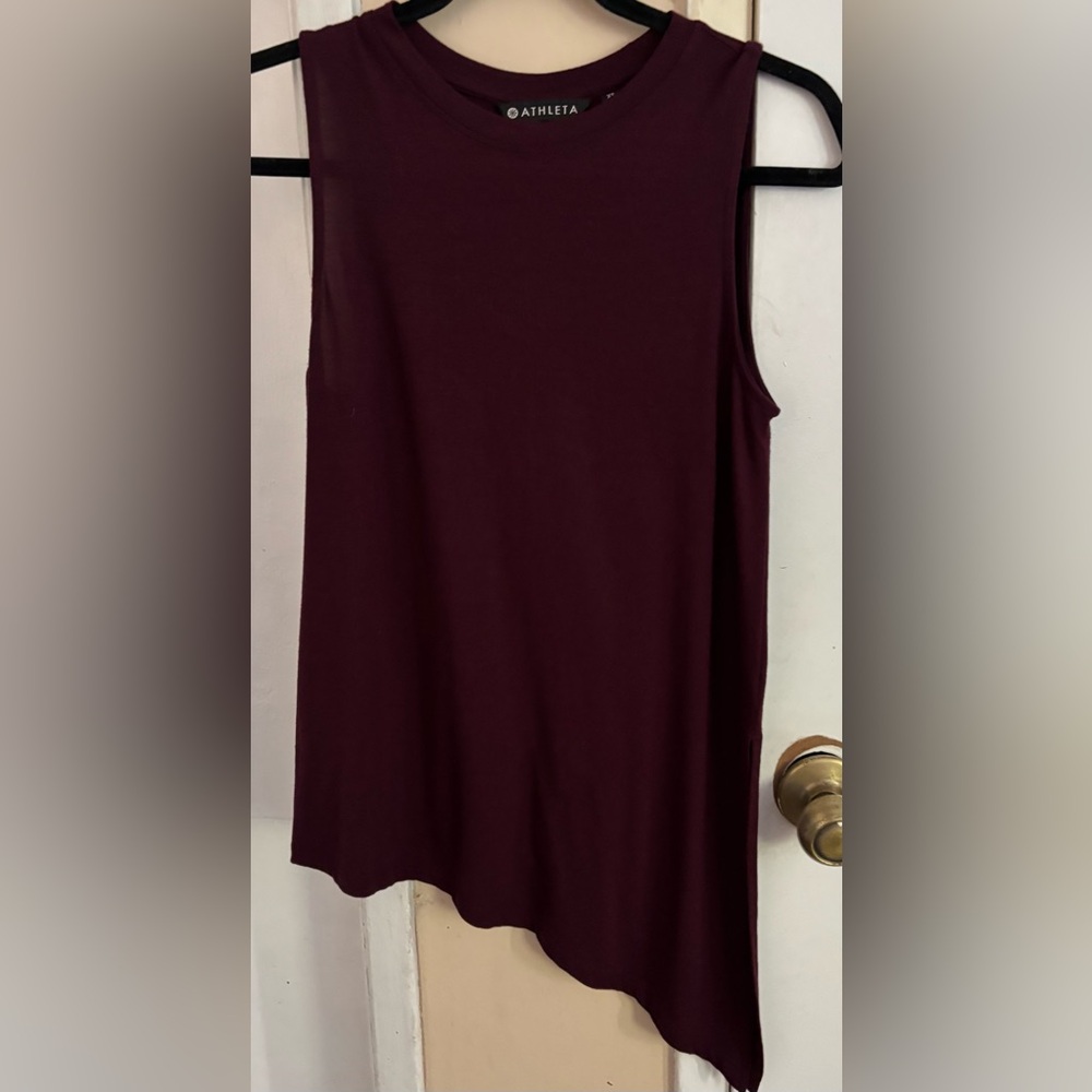 Athleta Deep Burgundy Asymmetrical Sleeveless Top sz XS